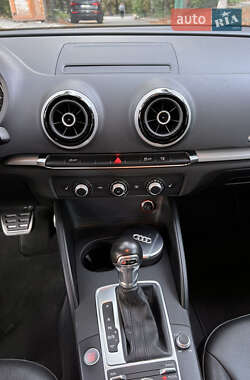 Седан Audi A3 2016 в 