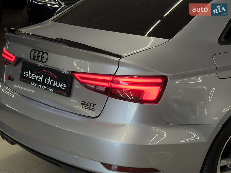 Седан Audi A3 2018 в Николаеве