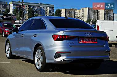 Седан Audi A3 2022 в 