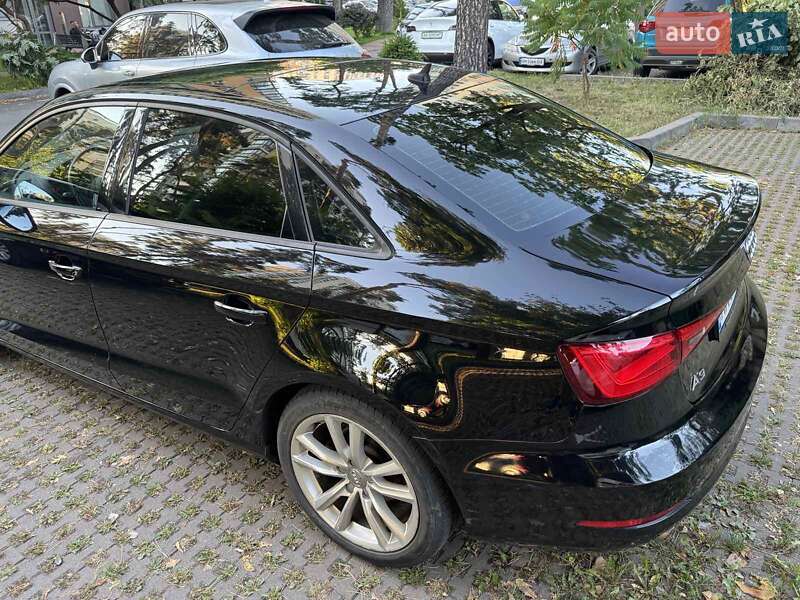 Седан Audi A3 2015 в Киеве
