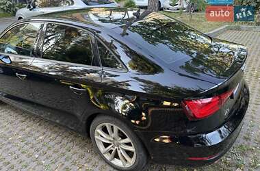 Седан Audi A3 2015 в 