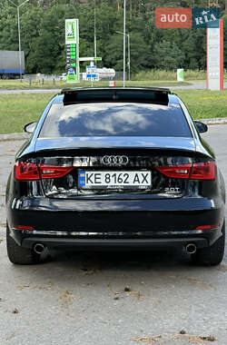 Седан Audi A3 2015 в 