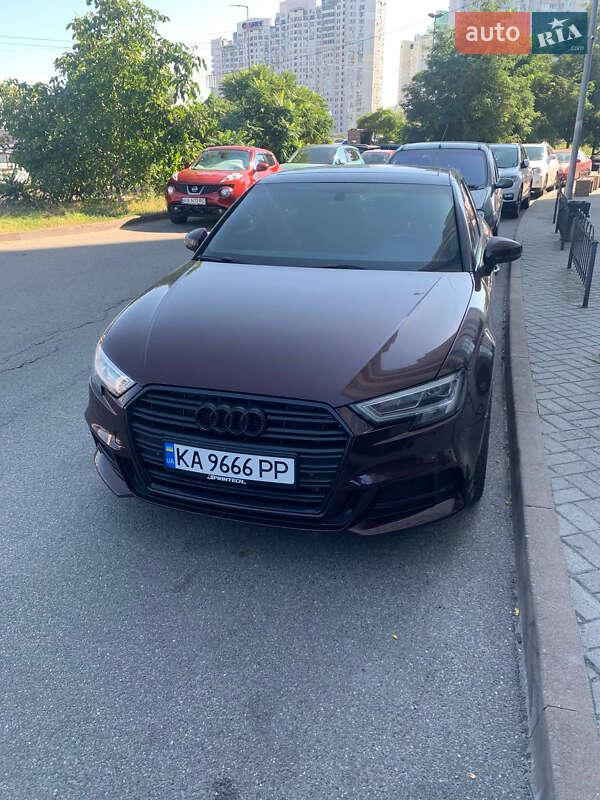 Седан Audi A3 2014 в 