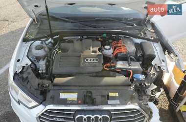 Хэтчбек Audi A3 2018 в 