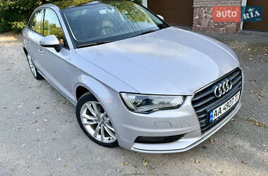 Седан Audi A3 2015 в Киеве