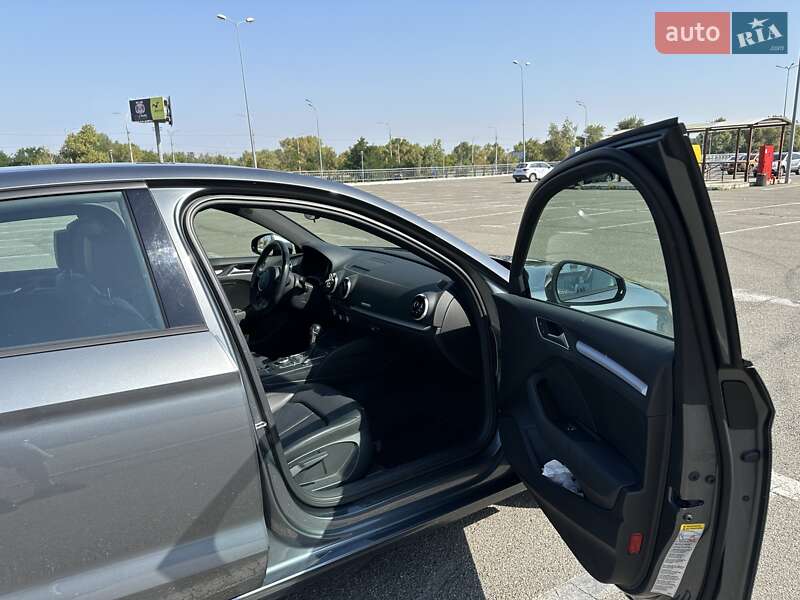 Седан Audi A3 2016 в Киеве фото 7 Седан Audi A3 2016 в Киеве