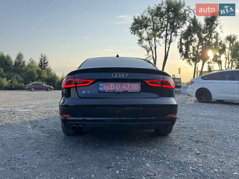 Седан Audi A3 2015 в Львові