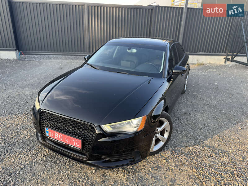 Седан Audi A3 2015 в Львові