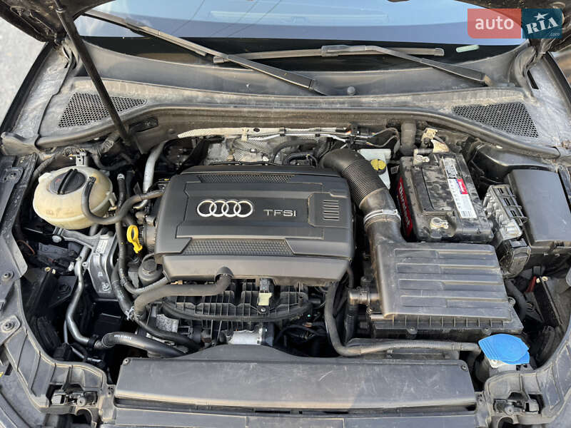 Седан Audi A3 2015 в Львові