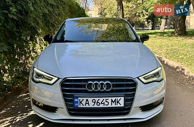 Седан Audi A3 2016 в 