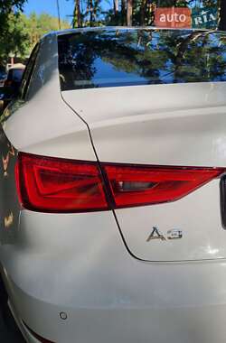 Седан Audi A3 2016 в 