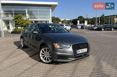 Седан Audi A3 2015 в Ровно