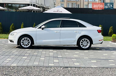 Седан Audi A3 2015 в 