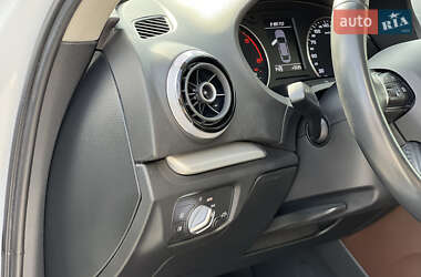 Седан Audi A3 2015 в 