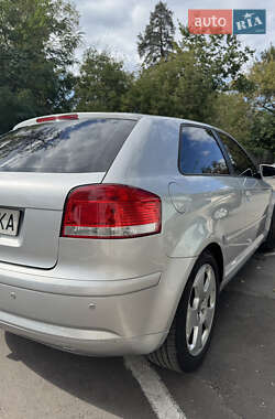 Хэтчбек Audi A3 2007 в 