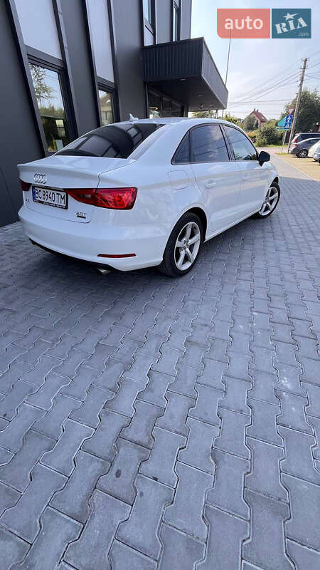 Седан Audi A3 2014 в Львове
