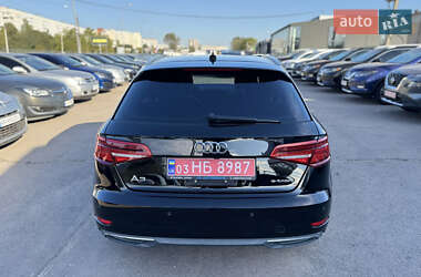 Хэтчбек Audi A3 2017 в 
