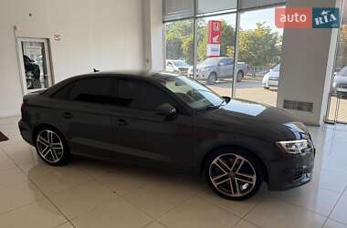 Седан Audi A3 2019 в 