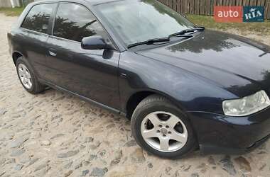 Хетчбек Audi A3 2002 в 