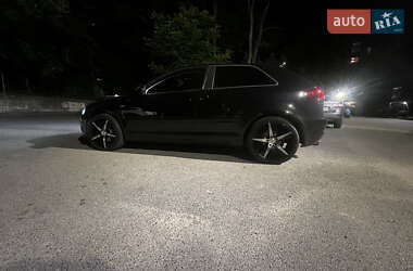 Хетчбек Audi A3 2009 в 