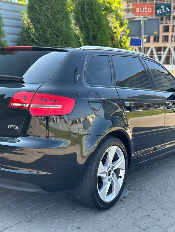 Хетчбек Audi A3 2010 в Львові фото 7 Хетчбек Audi A3 2010 в Львові