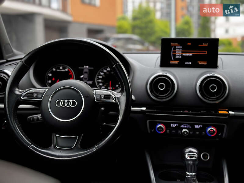 Седан Audi A3 2014 в Івано-Франківську
