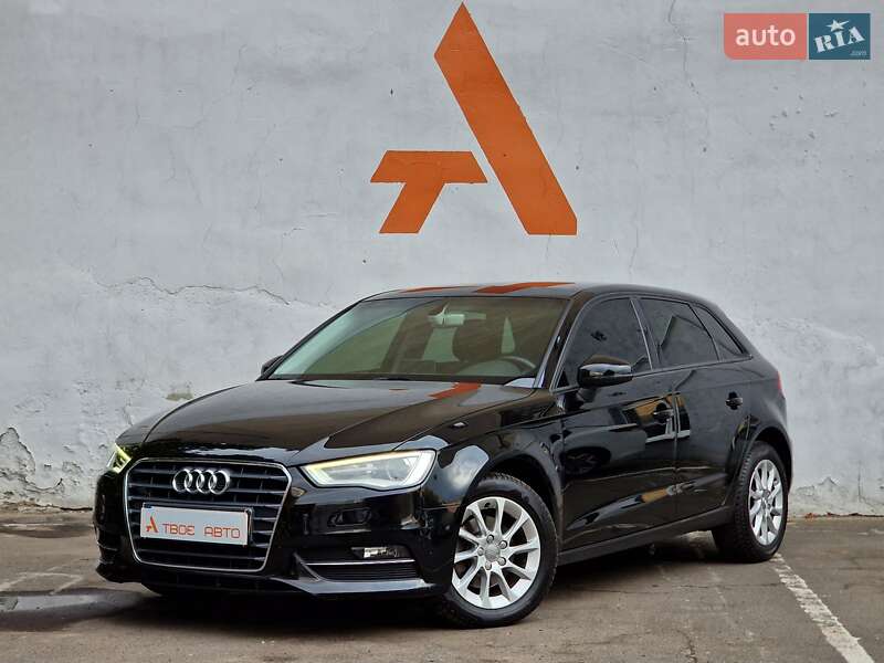 Хэтчбек Audi A3 2015 в Одессе