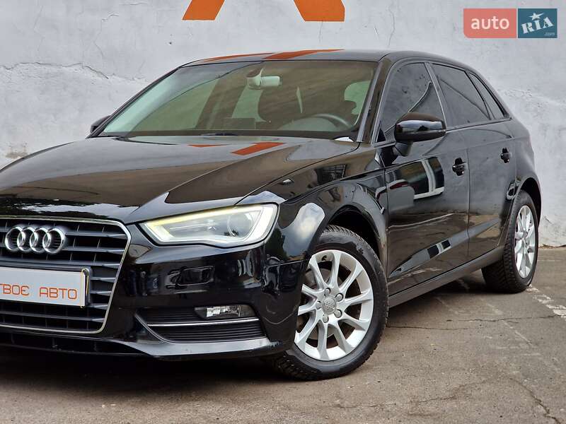 Хэтчбек Audi A3 2015 в Одессе