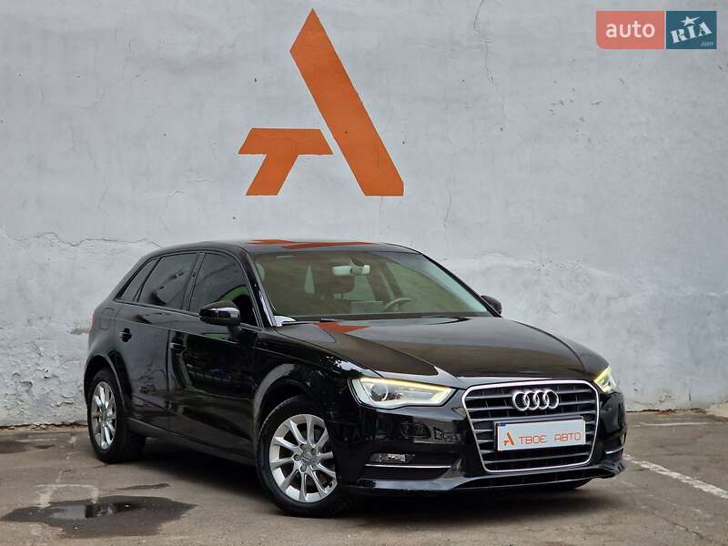 Хэтчбек Audi A3 2015 в Одессе