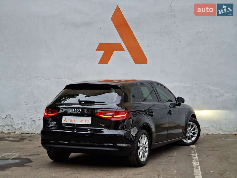 Хэтчбек Audi A3 2015 в Одессе