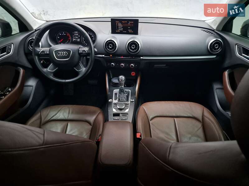 Хэтчбек Audi A3 2015 в Одессе