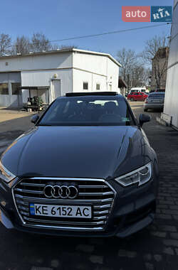 Седан Audi A3 2018 в 