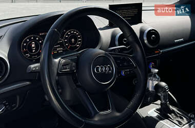 Седан Audi A3 2016 в 