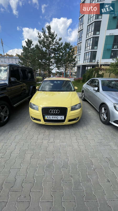 Хэтчбек Audi A3 2005 в 