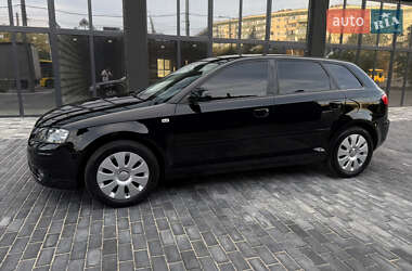 Хетчбек Audi A3 2006 в 