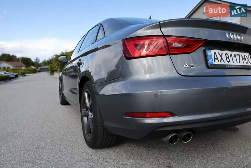 Седан Audi A3 2015 в Новояворовске