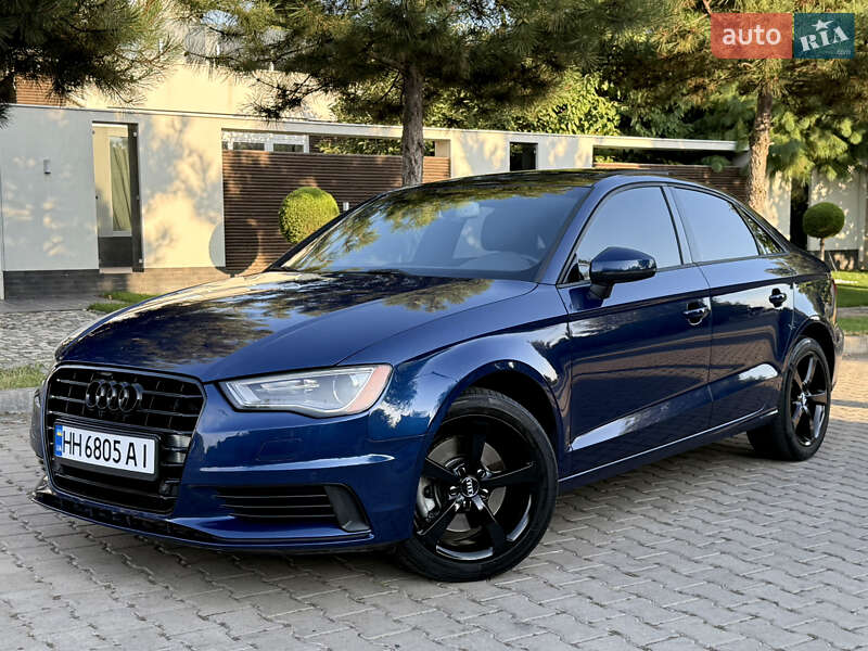 Седан Audi A3 2015 в Одессе