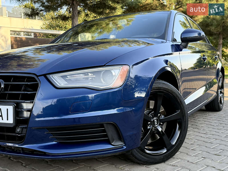 Седан Audi A3 2015 в Одессе
