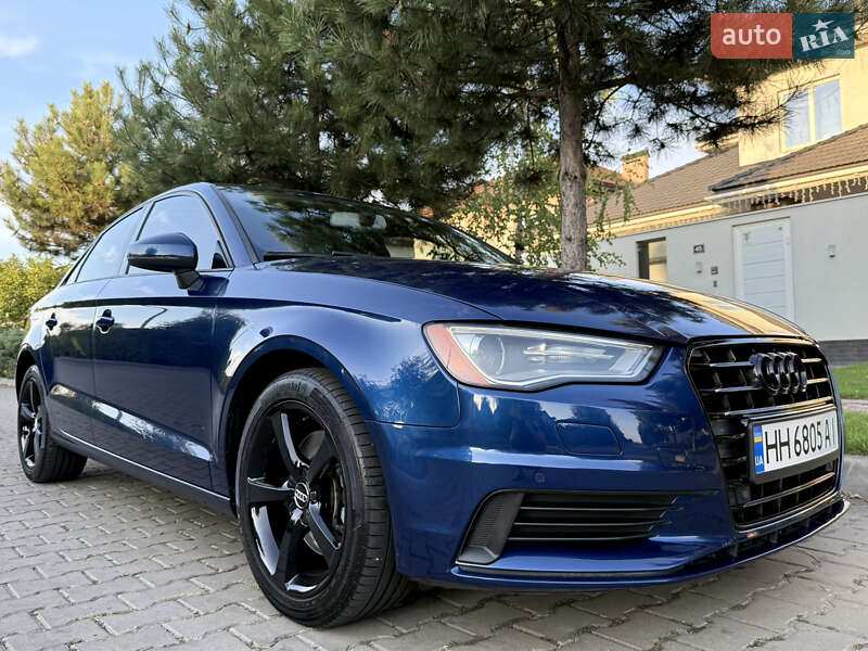 Седан Audi A3 2015 в Одессе
