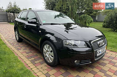 Хэтчбек Audi A3 2006 в 