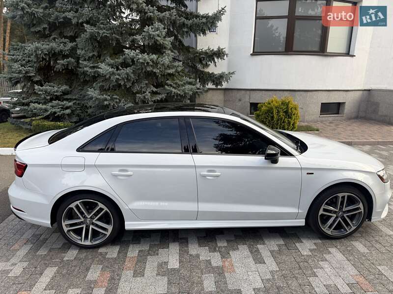 Седан Audi A3 2018 в Києві