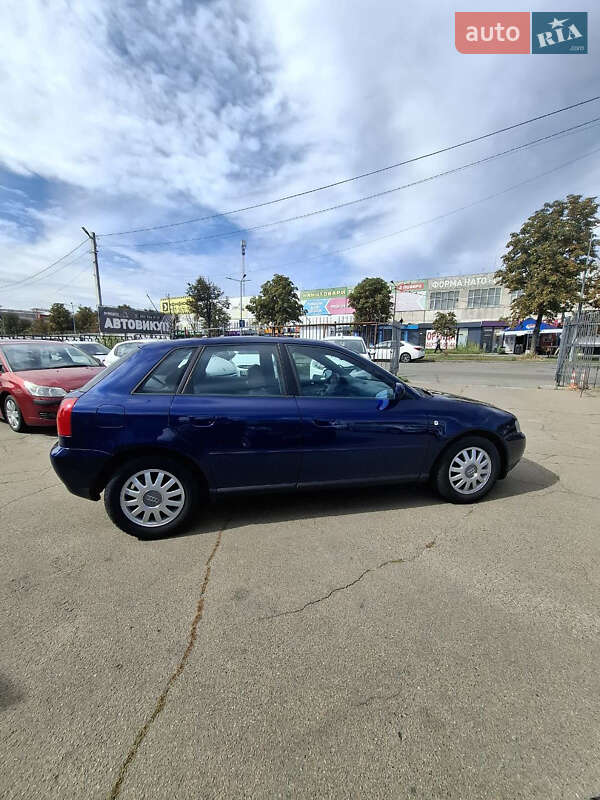 Хэтчбек Audi A3 1999 в Киеве