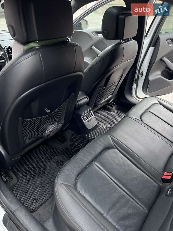 Седан Audi A3 2015 в Тернополе