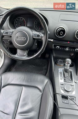 Седан Audi A3 2015 в 