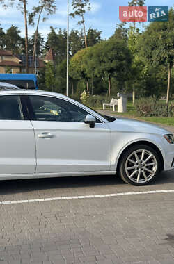 Седан Audi A3 2015 в 