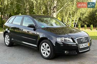 Хэтчбек Audi A3 2005 в 