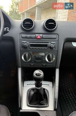 Хэтчбек Audi A3 2005 в 