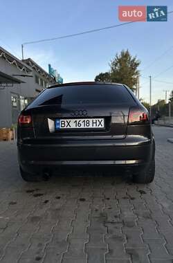 Хэтчбек Audi A3 2004 в 