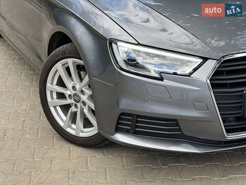 Хэтчбек Audi A3 2019 в Львове