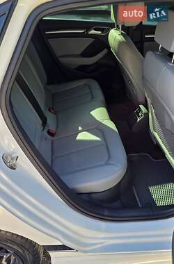 Седан Audi A3 2019 в 